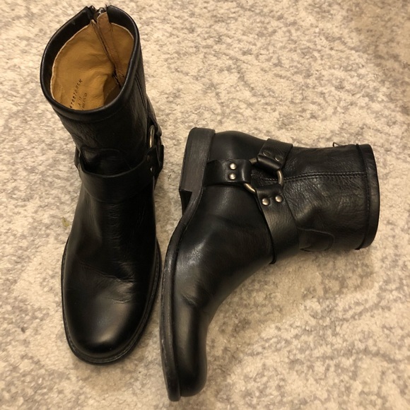 frye women's phillip harness ankle boot